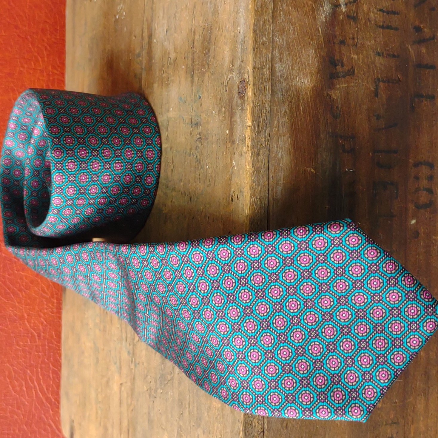 Stringbeans...Plus+ Tie